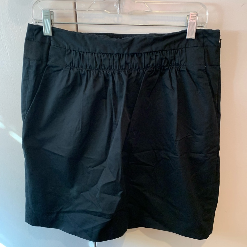 Banana Republic front detailing on skirt side pockets